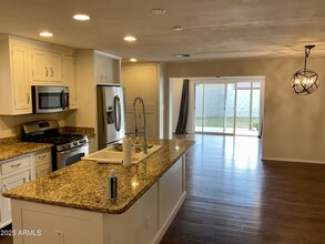 7615 E Pinchot Ave in Scottsdale, AZ - Building Photo - Building Photo