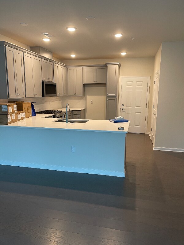 1108 Greenwich Dr in West Windsor Township, NJ - Building Photo - Building Photo