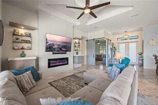 414 SE 21st Terrace in Cape Coral, FL - Building Photo