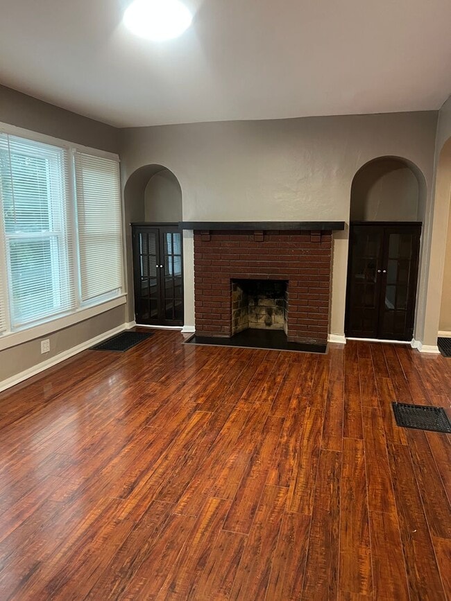 property at 1619 Sharon Ave