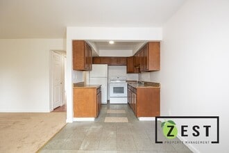 16217 Greenfield in Detroit, MI - Foto de edificio - Interior Photo