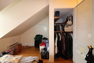 216 Freeman St, Unit 2 in Brookline, MA - Building Photo - Building Photo