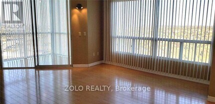 7 Concorde Pl in Toronto, ON - Building Photo - Building Photo