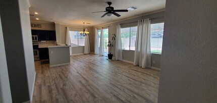 2508 Wellworth Ave in Henderson, NV - Building Photo - Building Photo