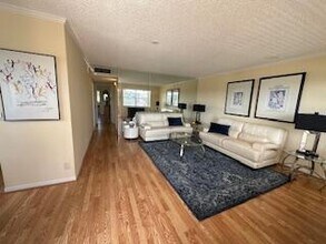 313 Normandy Ln in Delray Beach, FL - Building Photo - Building Photo