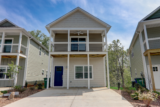property at 7 Water Pointe Wy