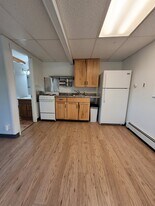 1128 Hess Ave, Unit 16 in Fairbanks, AK - Building Photo