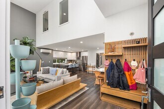 4726 S Juneau St in Seattle, WA - Foto de edificio - Building Photo