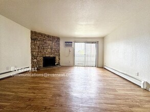 10150 E Virginia Ave in Denver, CO - Building Photo - Building Photo