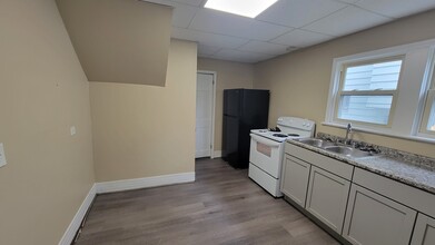 699 Noble Ave in Akron, OH - Building Photo - Building Photo