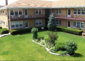 5916 N Odell Ave in Chicago, IL - Building Photo