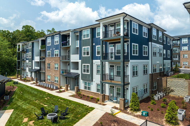 Birch Hill Apartments in Asheville, NC - Building Photo - Building Photo