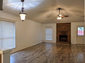 9008 Topperwind Ct in Fort Worth, TX - Building Photo - Building Photo