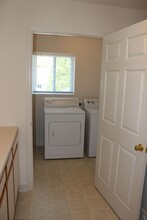 1912 Tabor Village Dr in Blacksburg, VA - Building Photo - Building Photo