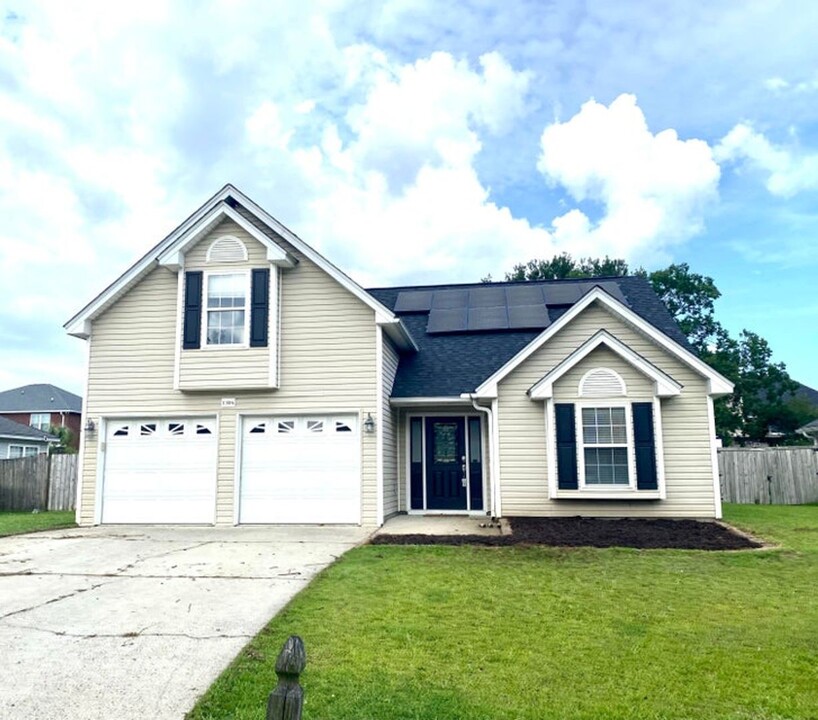 1304 Belle Grove Cir in Hanahan, SC - Building Photo