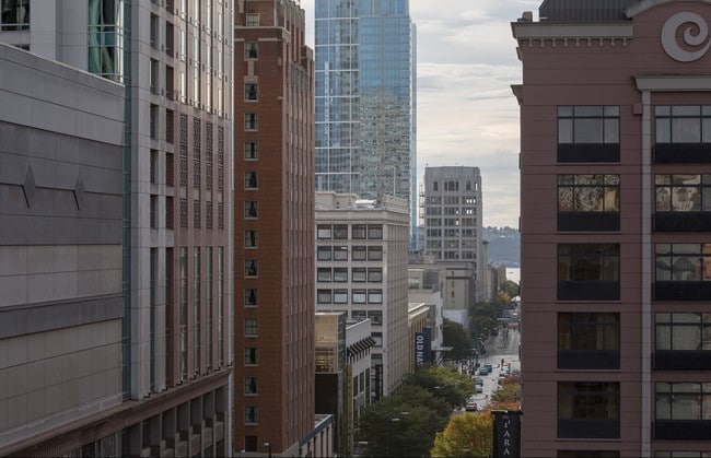 Nine and Pine in Seattle, WA - Foto de edificio - Building Photo