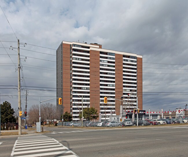 York Condominium Corporation in Toronto, ON - Building Photo - Building Photo