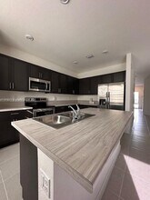 1178 SE 26th Ter in Homestead, FL - Foto de edificio - Building Photo