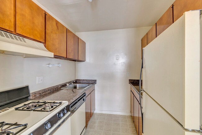 535 Burgoyne Rd in Charlottesville, VA - Building Photo - Building Photo