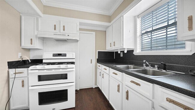 218 W 15th St-Unit -A in Houston, TX - Building Photo - Building Photo