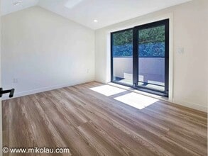 3126 W 32nd Ave in Vancouver, BC - Building Photo - Building Photo