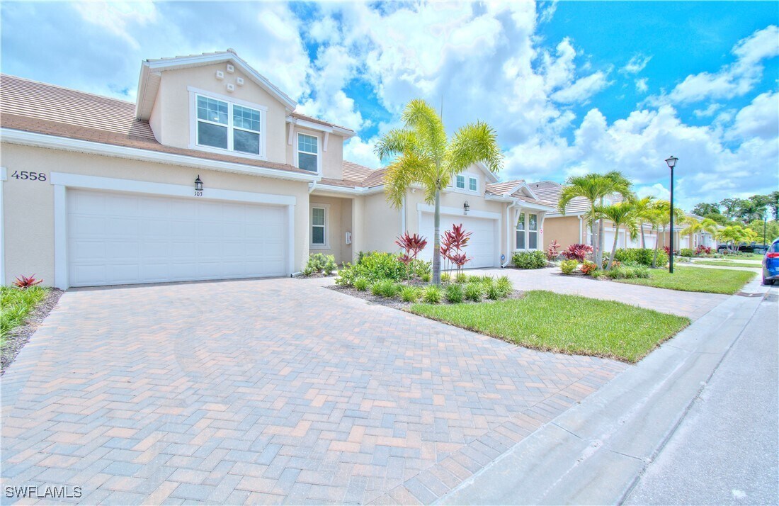 4558 Arboretum Cir in Naples, FL - Building Photo