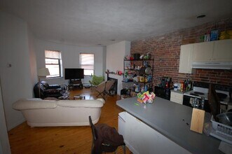 610 Columbus Ave, Unit 7 in Boston, MA - Foto de edificio - Building Photo