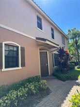 127 Riverwalk Cir W in Plantation, FL - Building Photo - Building Photo