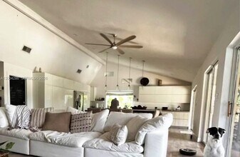 13280 SW 103rd Terrace in Miami, FL - Building Photo - Building Photo