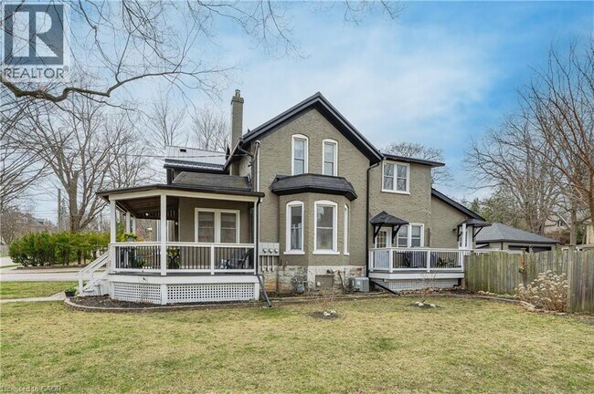 26 James St in Cambridge, ON - Building Photo - Building Photo