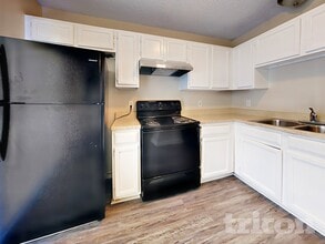 3210 Kelling St in Houston, TX - Foto de edificio - Building Photo