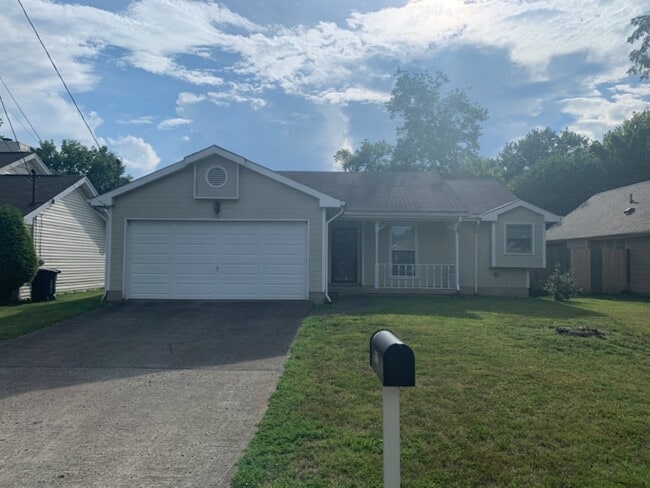 property at 112 Agee Cir E