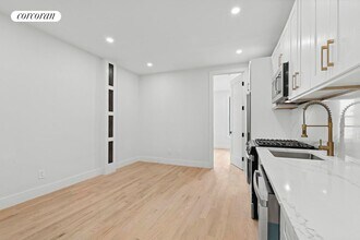 204 W 96th St in New York, NY - Building Photo - Building Photo