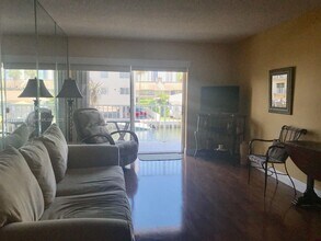 3545 NE 167th St in Miami, FL - Building Photo - Building Photo