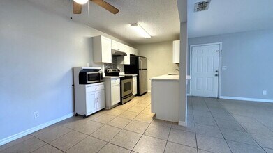 3960 Oak Trail Run in Port Orange, FL - Building Photo - Building Photo