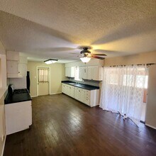 3302 Drumond Rd in El Paso, TX - Building Photo - Building Photo