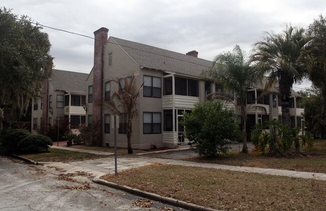 436 E Park Ave in Lake Wales, FL - Foto de edificio - Building Photo