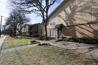 Saltillo in Dallas, TX - Building Photo - Building Photo