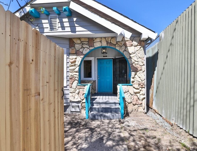 2643 Market St in Oakland, CA - Building Photo - Building Photo