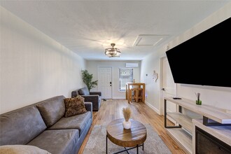 3201 Westridge St in Houston, TX - Building Photo - Building Photo