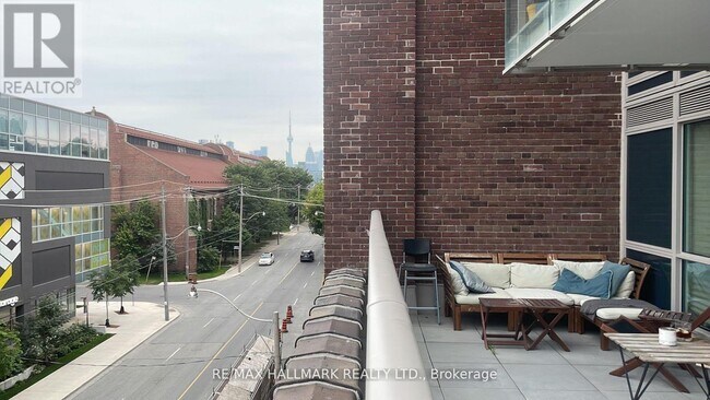 150-150 Logan Ave