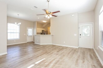 213 Park Ave in Hastings, FL - Building Photo - Building Photo