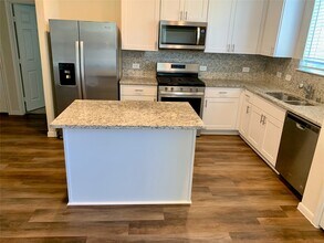 4622 Falling Sun Dr in Houston, TX - Building Photo - Building Photo