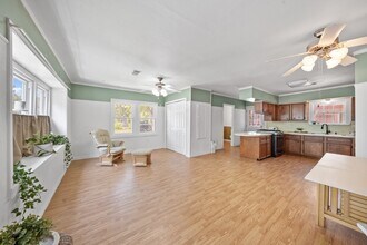2218 12th Ave N in Texas City, TX - Building Photo - Building Photo