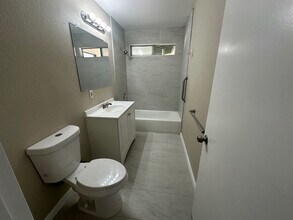 201 E Wilson St in Rialto, CA - Building Photo - Building Photo