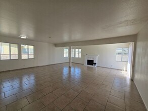 1415 Boyden Ave in Lancaster, CA - Building Photo - Building Photo