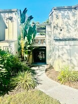 2200 Bahia Vista St, Unit B3 in Sarasota, FL - Building Photo