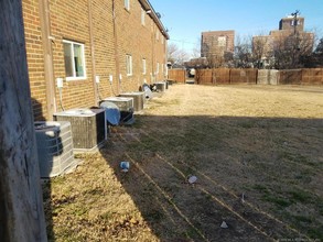 Alameda Apartments in Bartlesville, OK - Building Photo - Building Photo