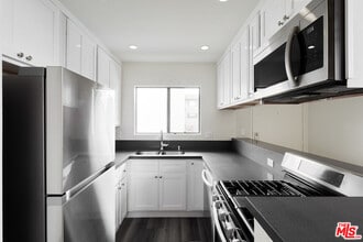 6212 Fulton Ave in Los Angeles, CA - Building Photo - Building Photo