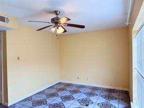 4022 Belle Park Dr in Houston, TX - Building Photo - Building Photo